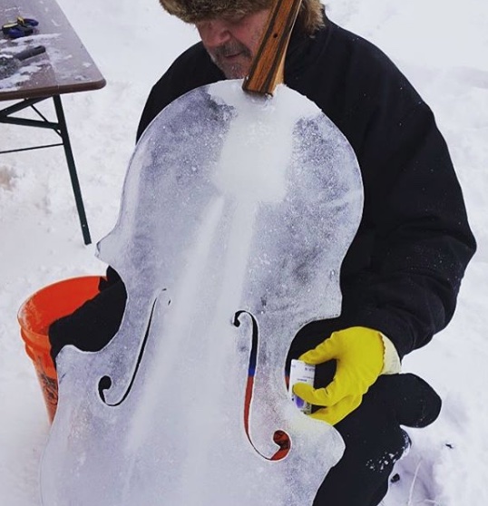 Ice cello: un violoncello di ghiaccio in concerto con  Giovanni Sollima per raccontare il destino dei ghiacciai e la crisi idrica