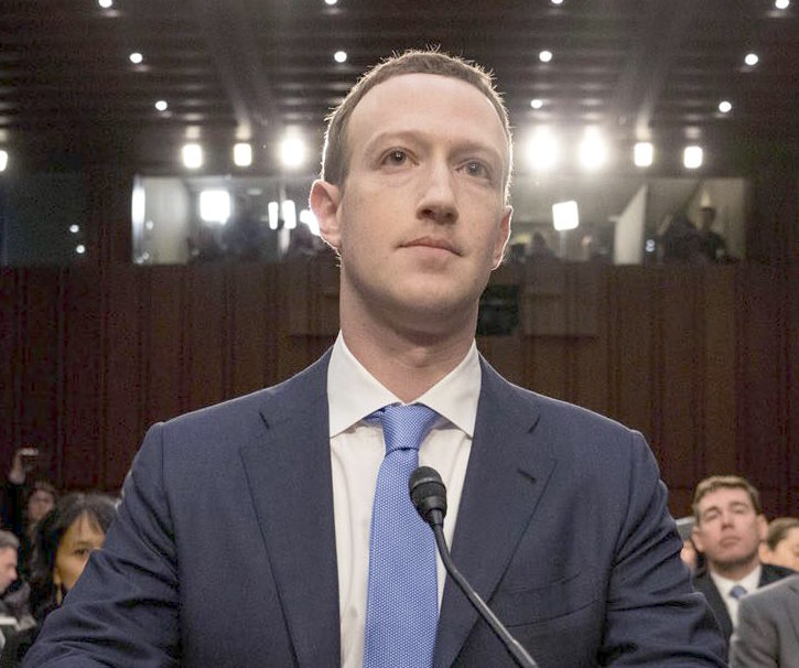 Le due testimonanze di Mark Zuckerberg davanti al congresso USA