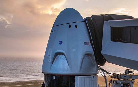 Lanciata la capsula Crew Dragon di SpaceX con a bordo quattro astronauti