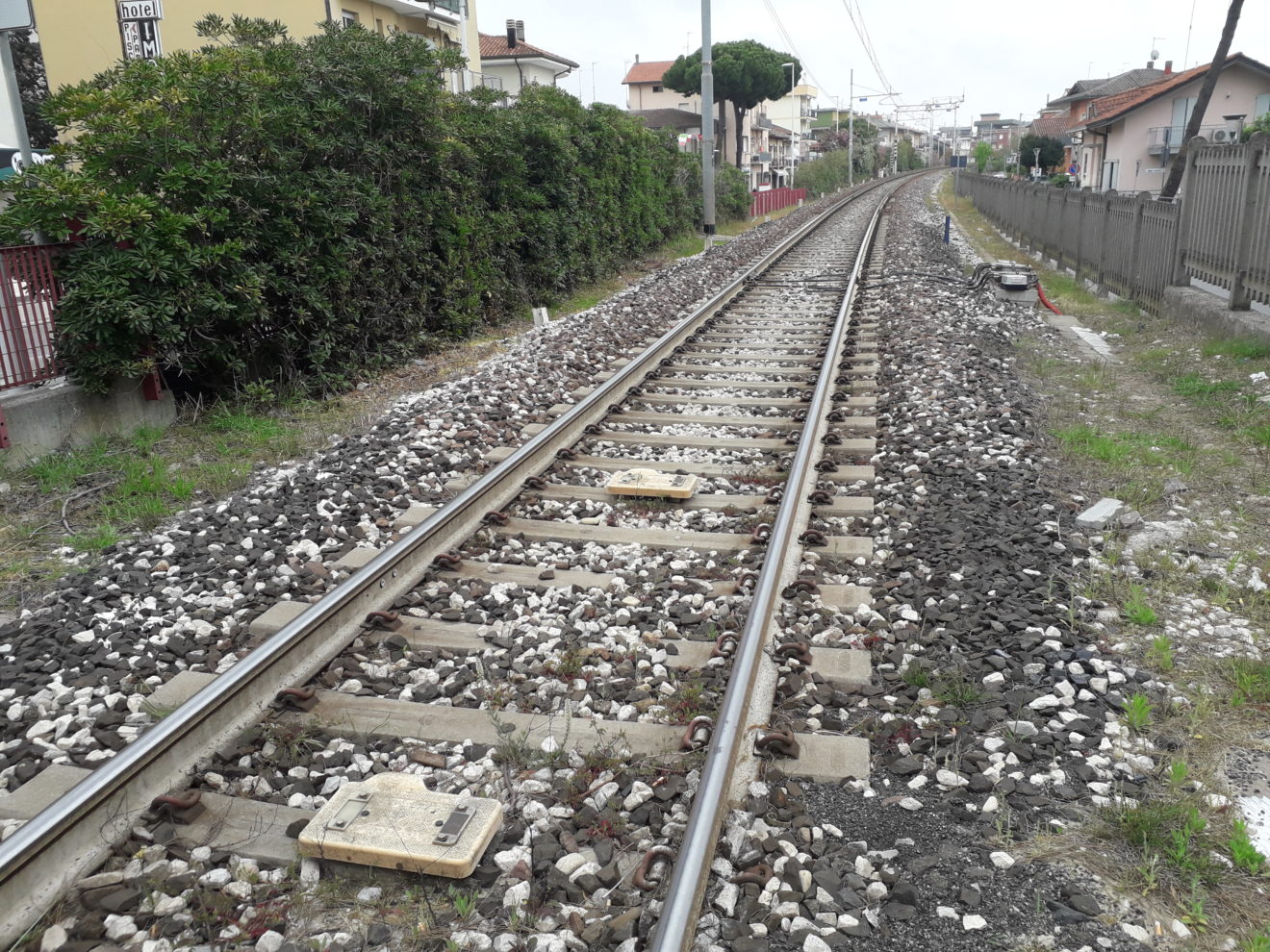 Il trasporto ferroviario in Italia tra affollamenti, ritardi, risorse PNRR e la road map degli interventi al 2030
