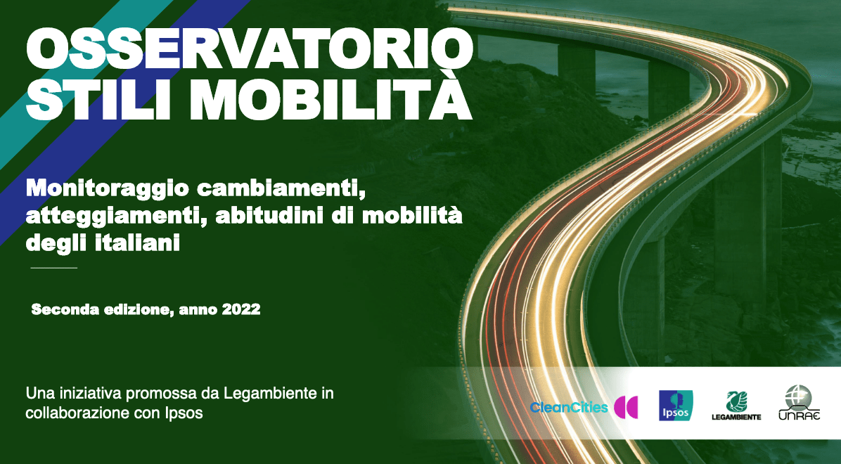 Gli stili di mobilità degli italiani: più in auto o a piedi. Bici e mezzi pubblici in calo