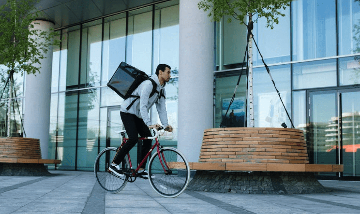 L'inchiesta del Gambero Rosso rivela il problema dell'igiene dei contenitori della filiera del delivery del cibo